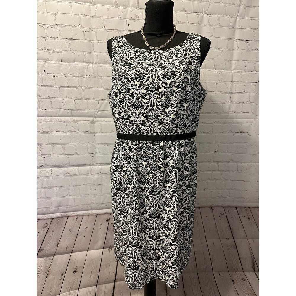 EUC Loft Sheath Dress 14P
